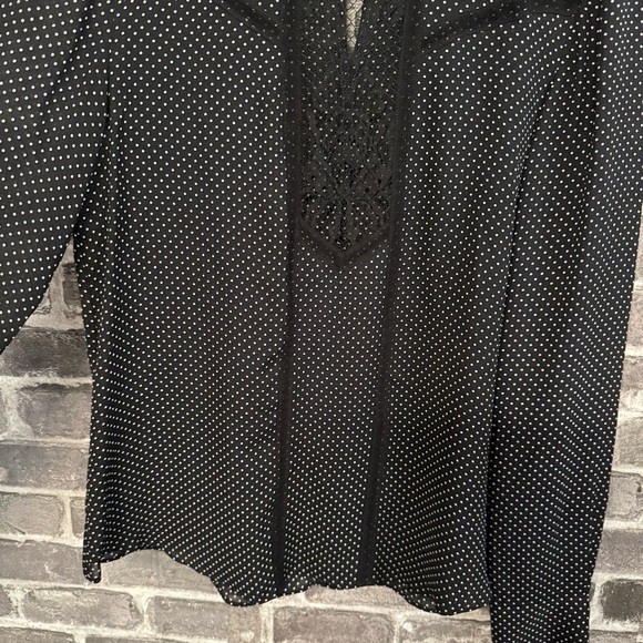 A.L.C. Black Polka Dot 100% Silk Jerry Blouse - Picture 7 of 13